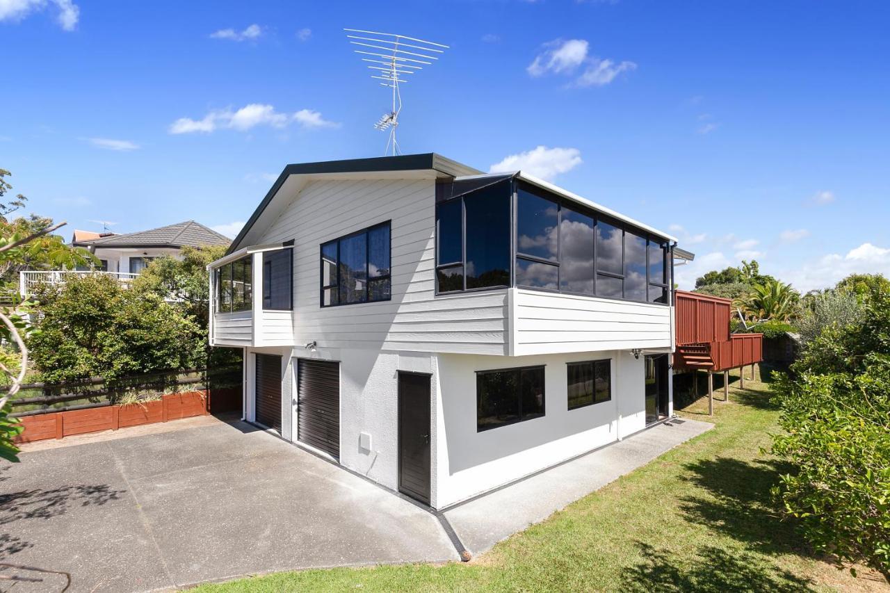 Serene At Snells - Snells Beach Bach Exterior photo